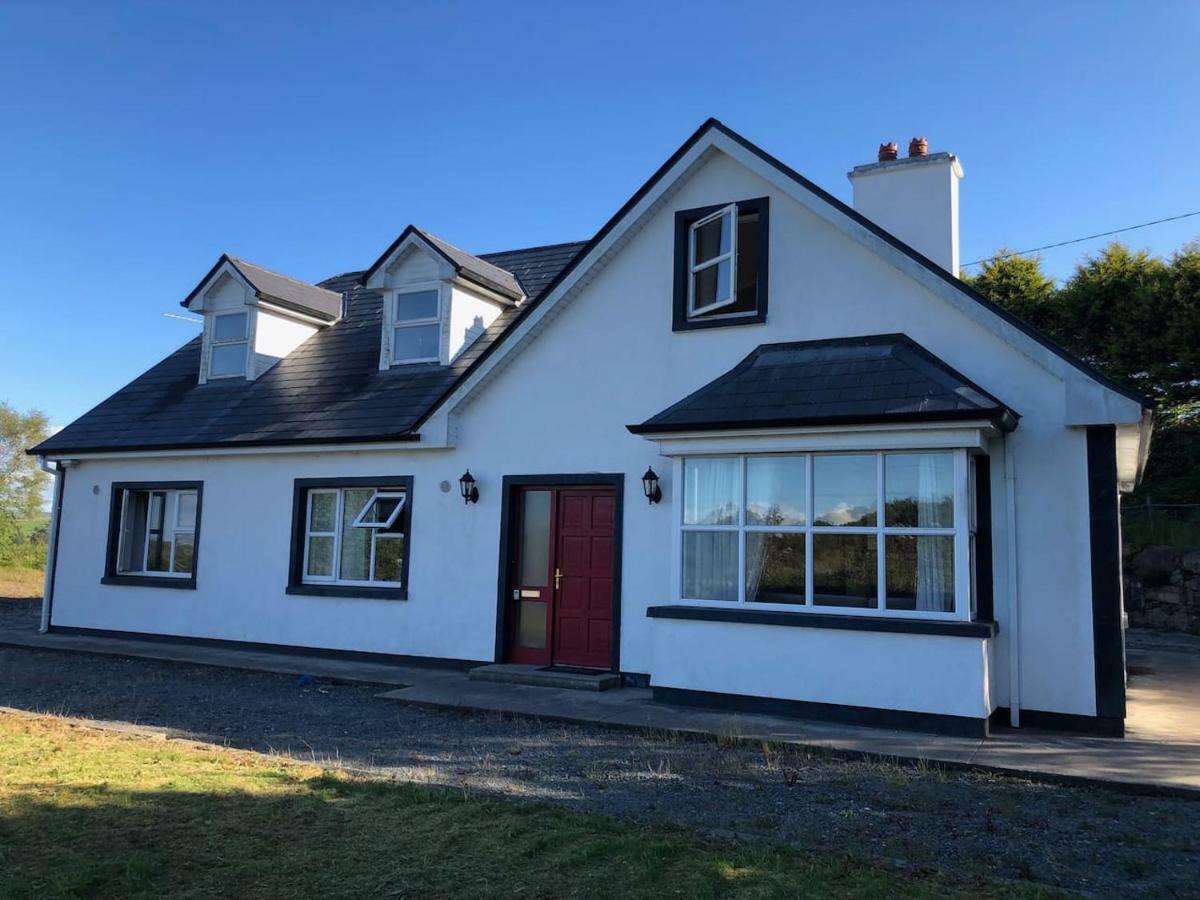 Modern Six Bedroom House Holiday home Westport