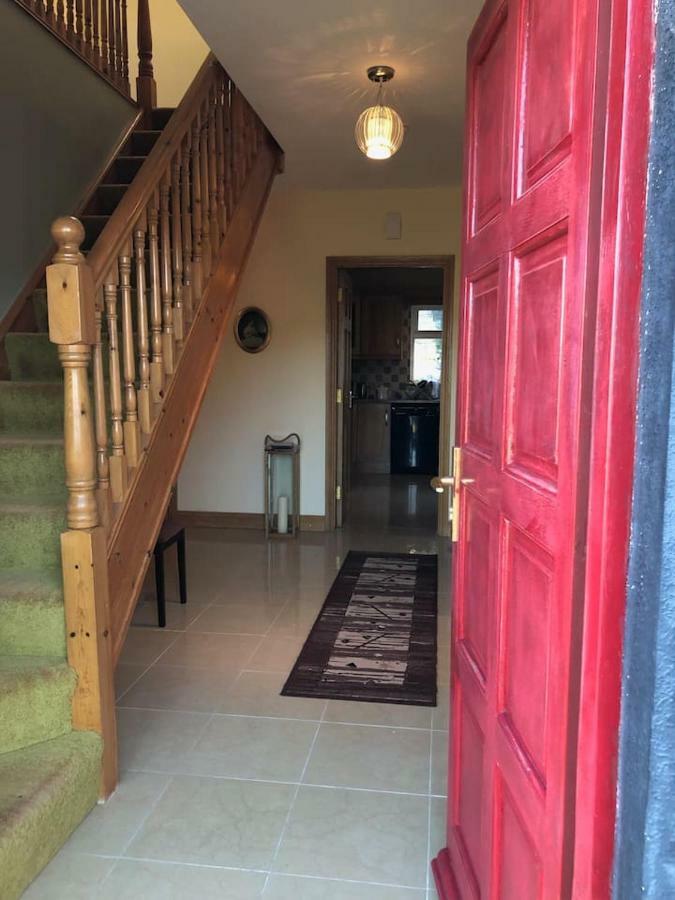 Modern Six Bedroom House Westport