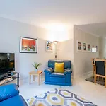 225 - The Carrowmore At The Harbour Mills By Shortstays!