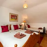 Rise And Shine Vegetarian Bed And Breakfast