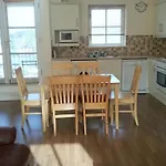 16 Quay Village
