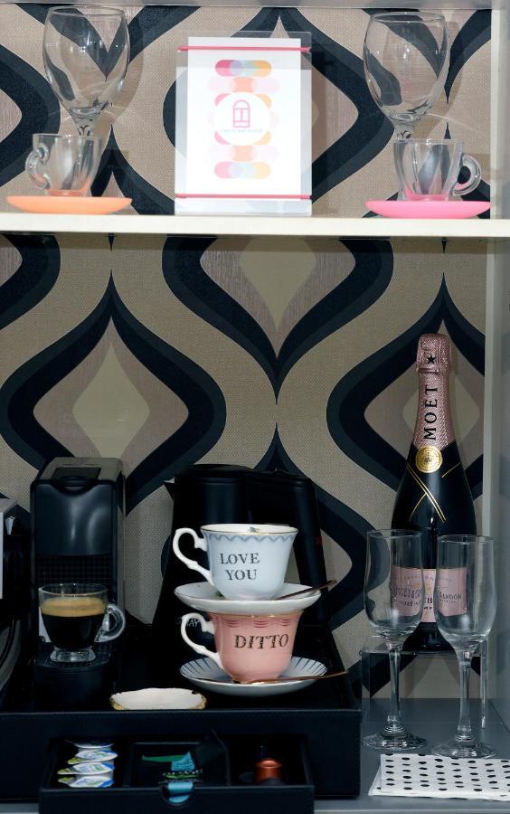 Couette-café The Pink Door Westport