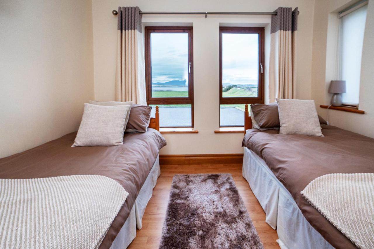 Holiday home The Shore Westport