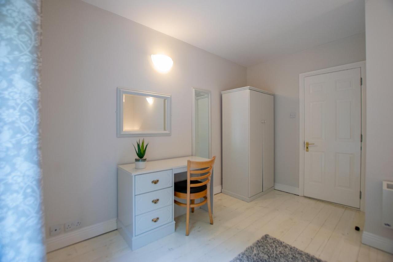 Apartment 225 - The Carrowmore At The Harbour Mills By Shortstays! *