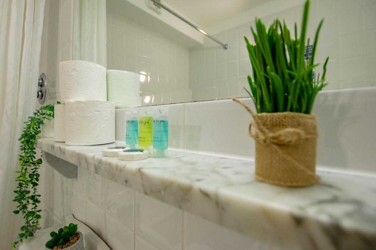 225 - The Carrowmore At The Harbour Mills By Shortstays! Apartment Westport