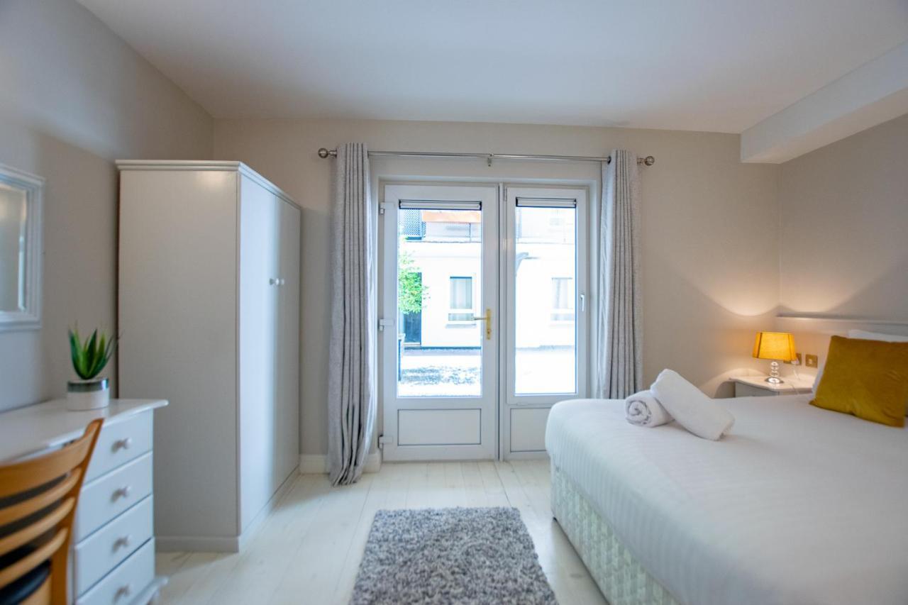 225 - The Carrowmore At The Harbour Mills By Shortstays! *