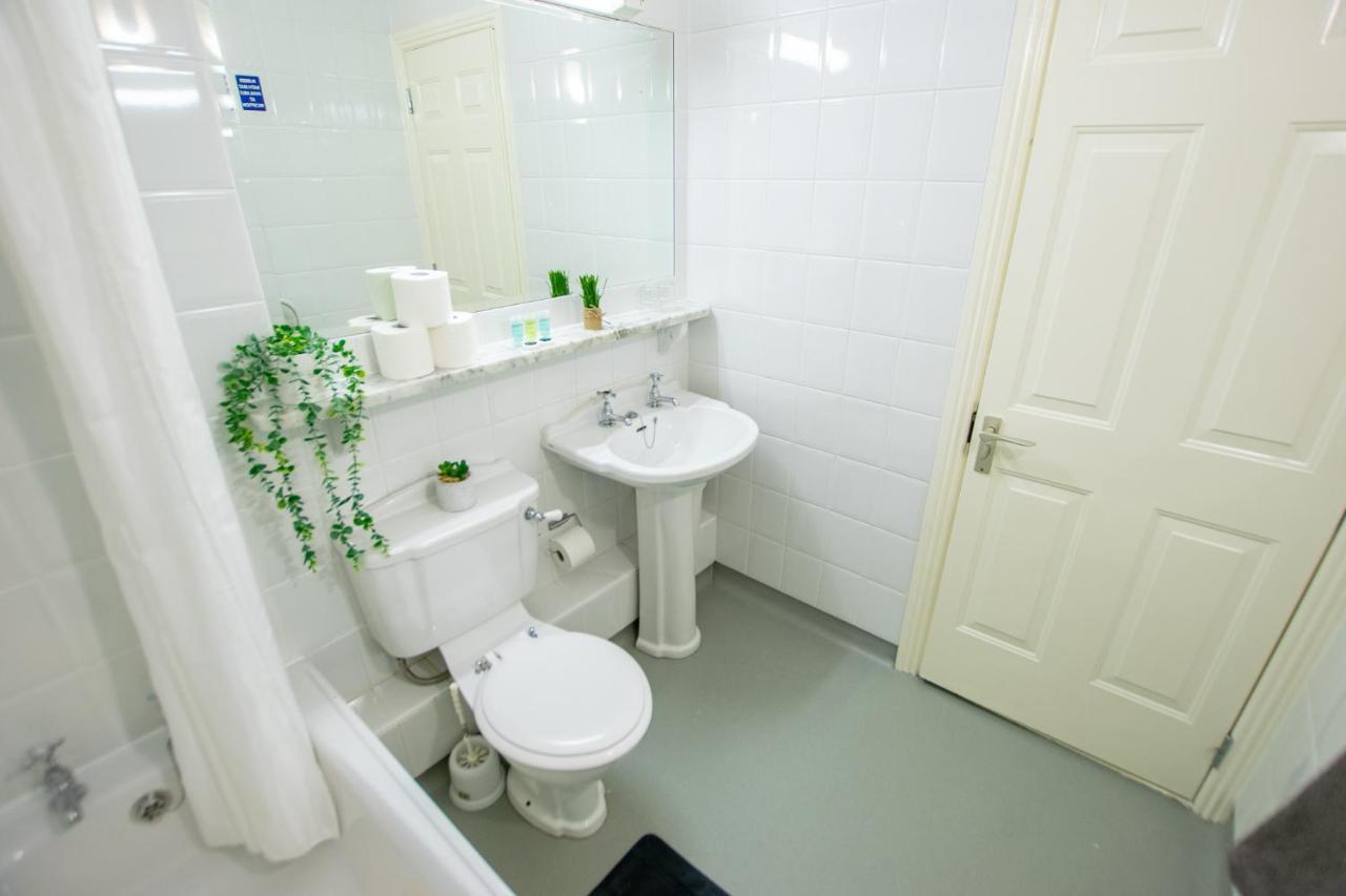 225 - The Carrowmore At The Harbour Mills By Shortstays! * Westport